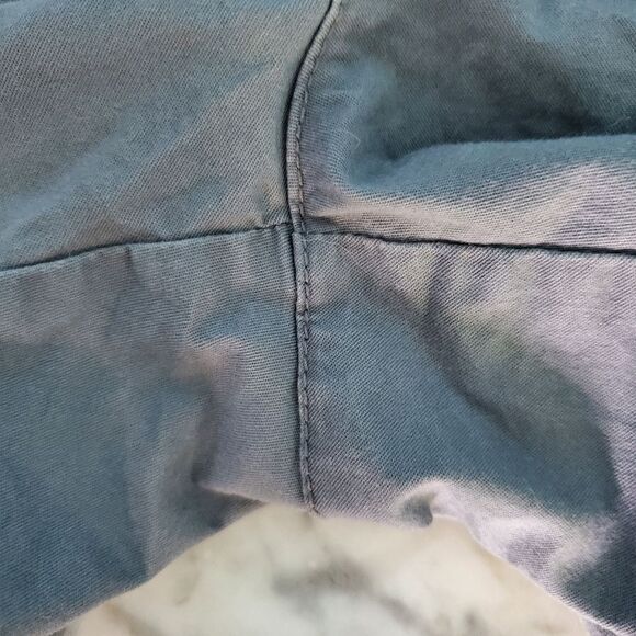 Old Navy Gray High Rise Everyday Shorts - Picture 4 of 7